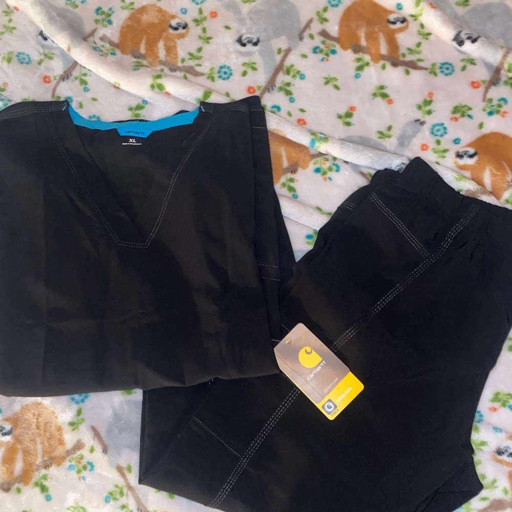 Carhartt scrub set